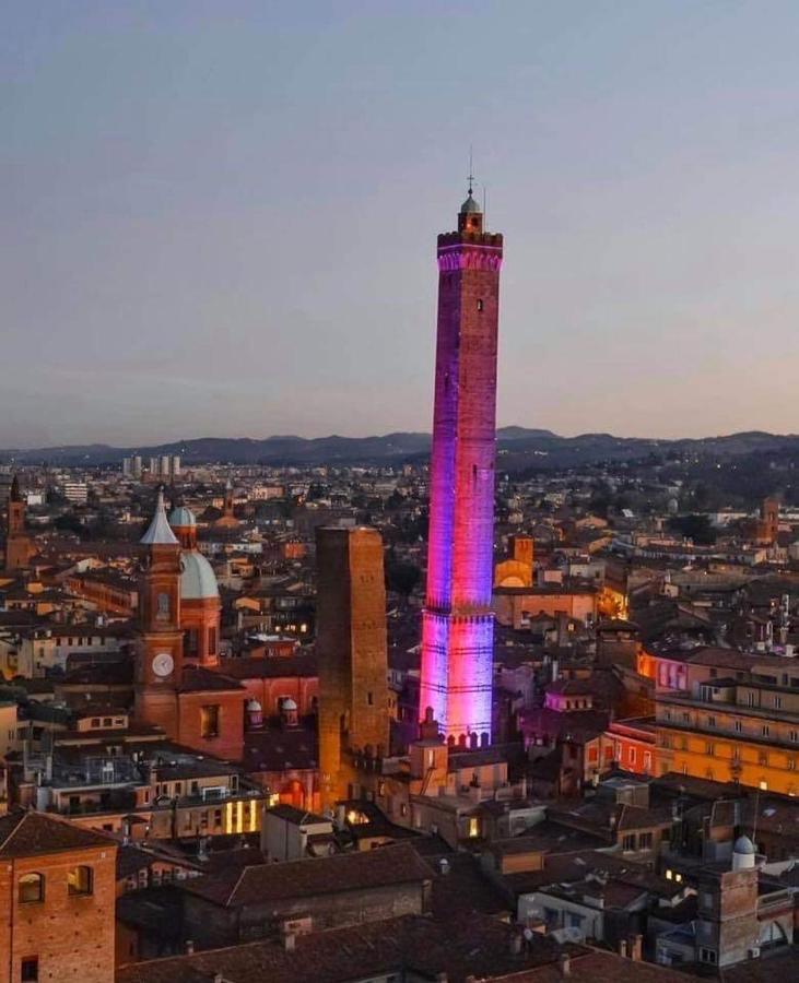 M2Bo Dossetti 27 - Fiera Apartment Bologna Luaran gambar