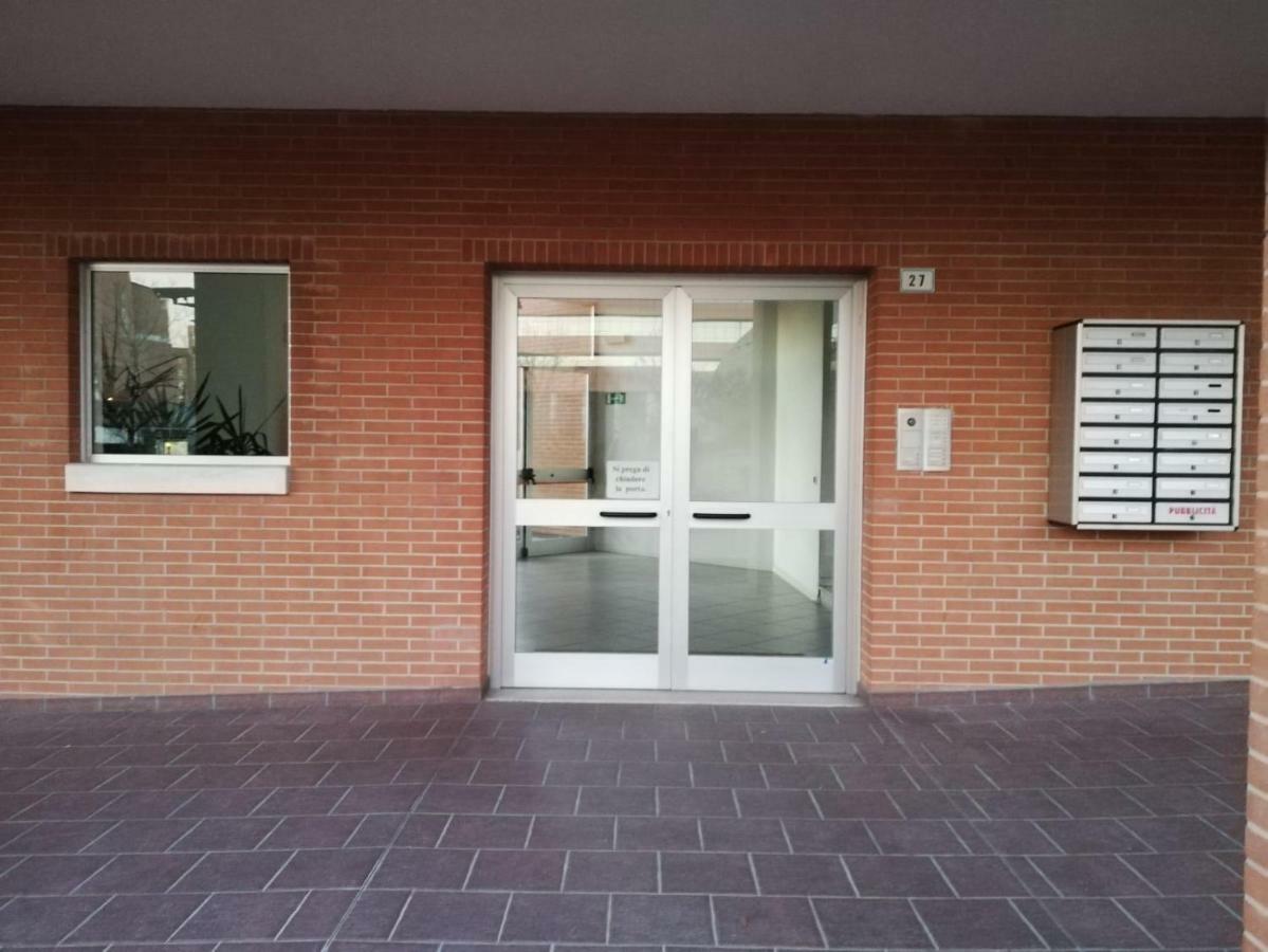 M2Bo Dossetti 27 - Fiera Apartment Bologna Luaran gambar
