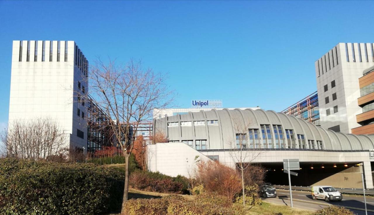 M2Bo Dossetti 27 - Fiera Apartment Bologna Luaran gambar