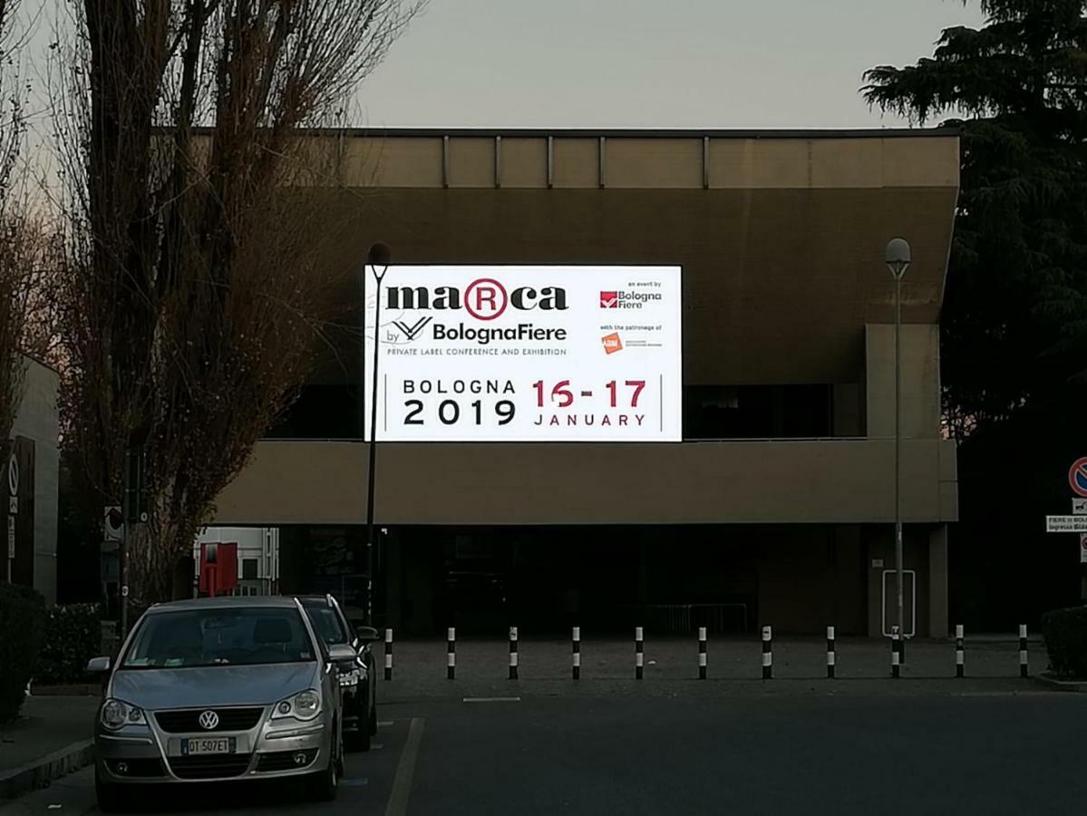 M2Bo Dossetti 27 - Fiera Apartment Bologna Luaran gambar