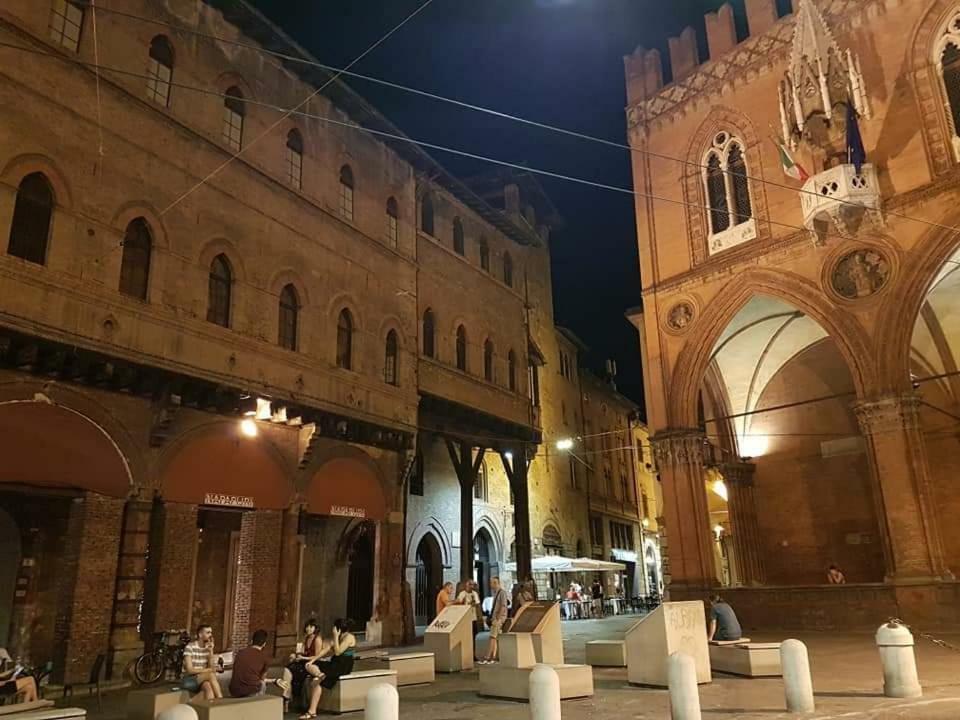 M2Bo Dossetti 27 - Fiera Apartment Bologna Luaran gambar
